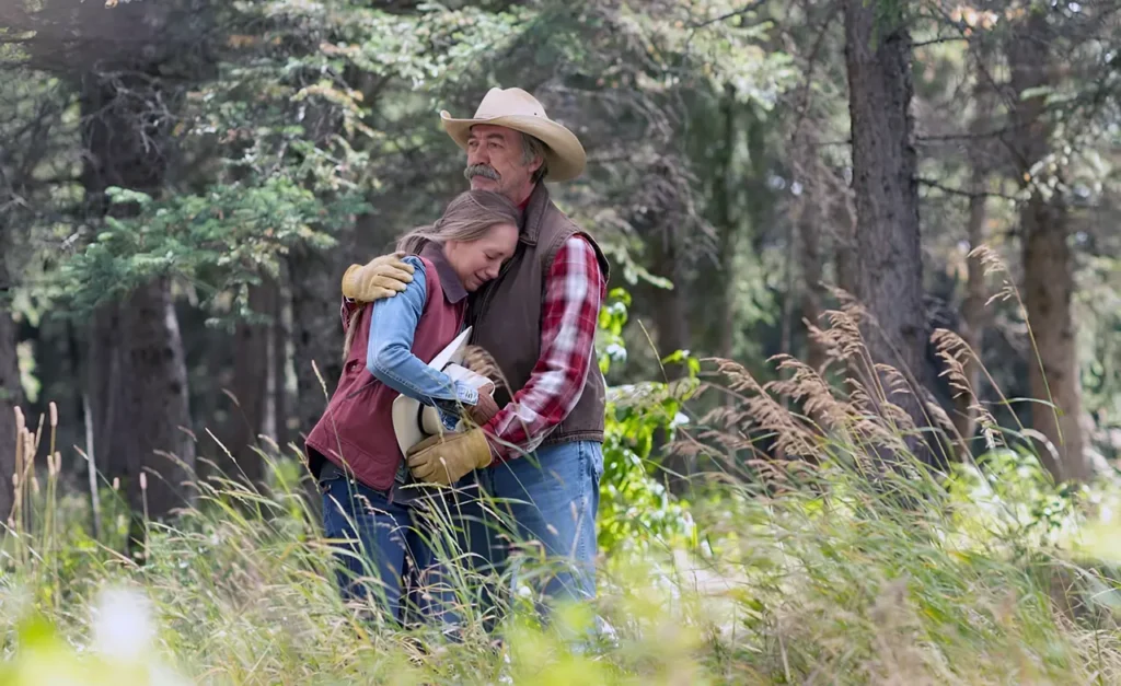Jack consoles Amy as she continues to heal. (Heartland Season 14)