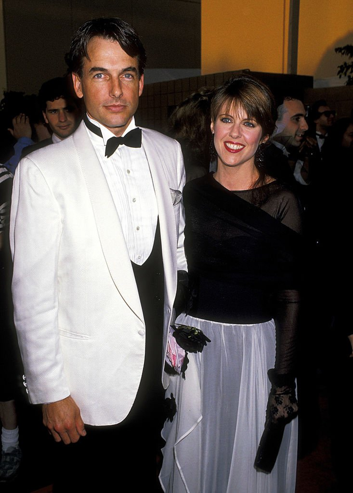Mark Harmon and Pam Dawber at the People’s Choice Awards in 1989